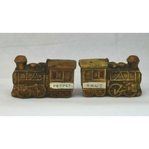 Vintage Train Locomotives Figural Salt And Pepper Shakers